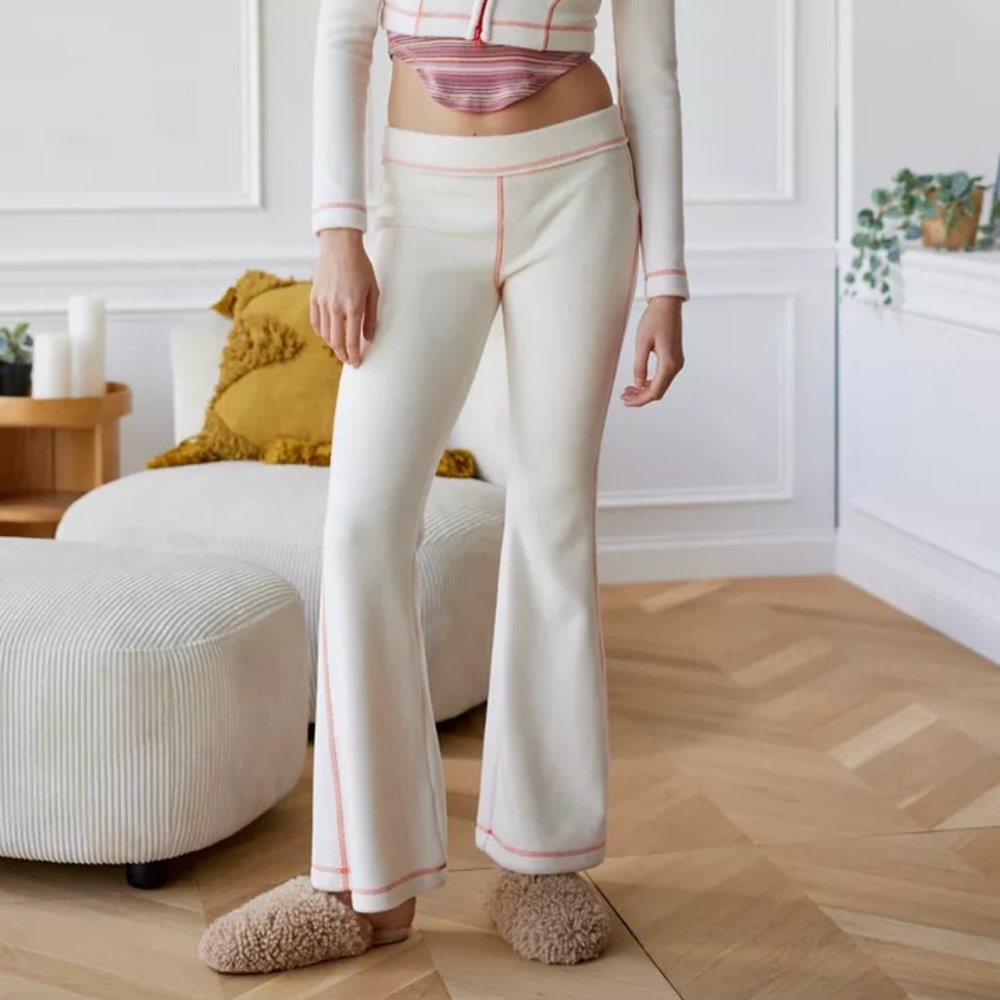 UO Out From Under Bethany Fleece Flare Pants Cream Size M